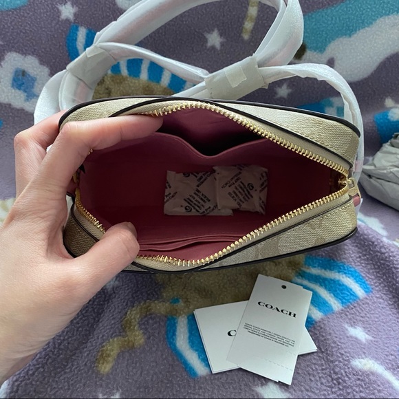 ❤️SOLD❤️Coach Mini Camera Bag In Signature Canvas - Picture 4 of 8